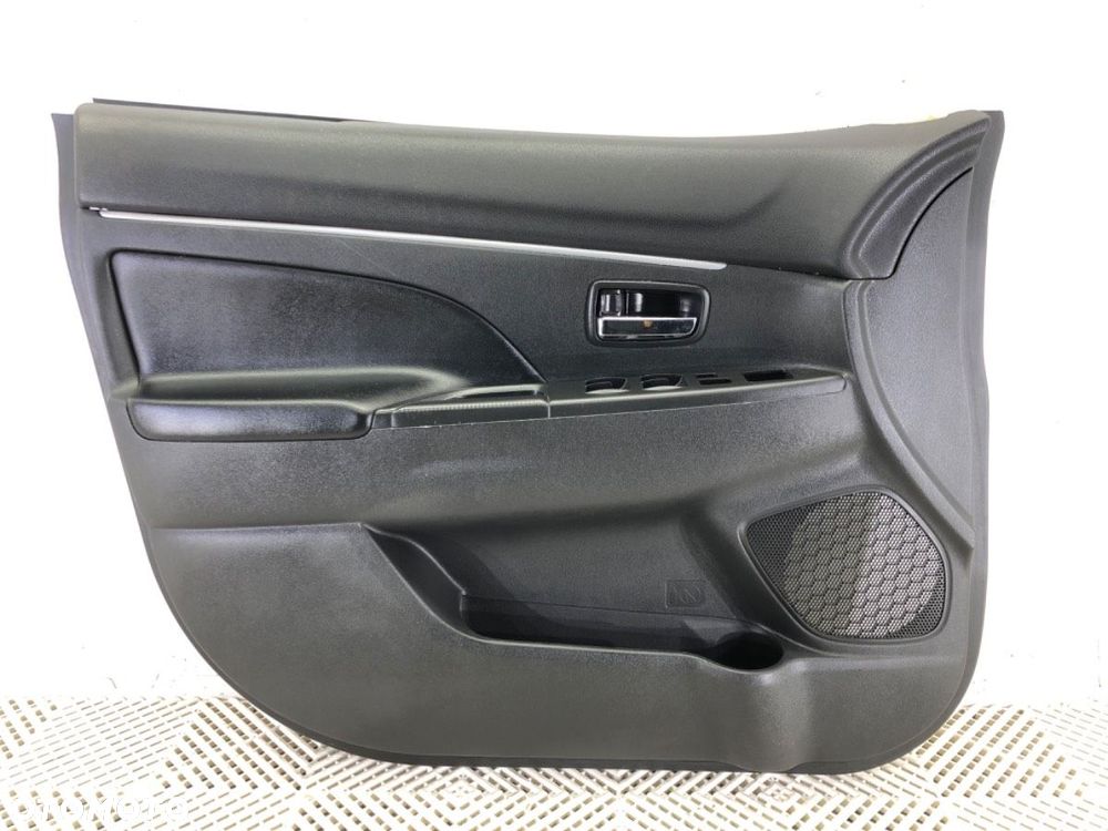 BOCZEK DRZWI LEWY PRZÓD  MITSUBISHI ASX (GA_W_) 2009 - 2022 1.8 DI-D 110 kW [150 KM] olej napędowy - 1