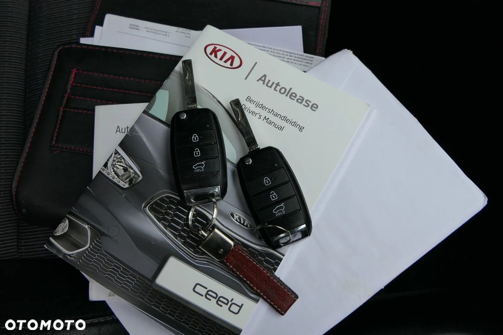 Kia Niro 1.6 GDI HEV 2WD OPF Edition 7 - 18