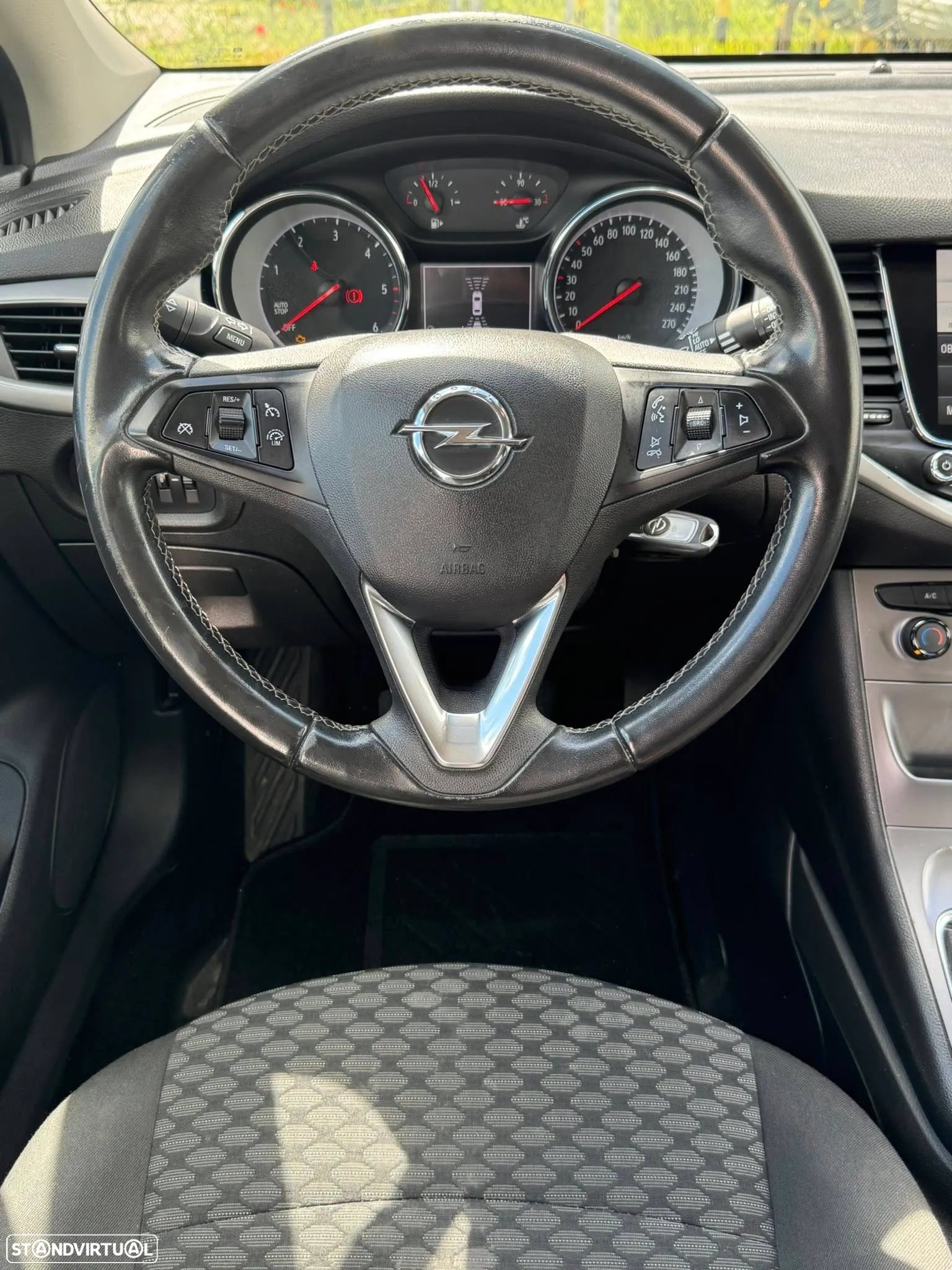 Opel Astra 1.6 CDTI Ecotec Dynamic S/S - 11
