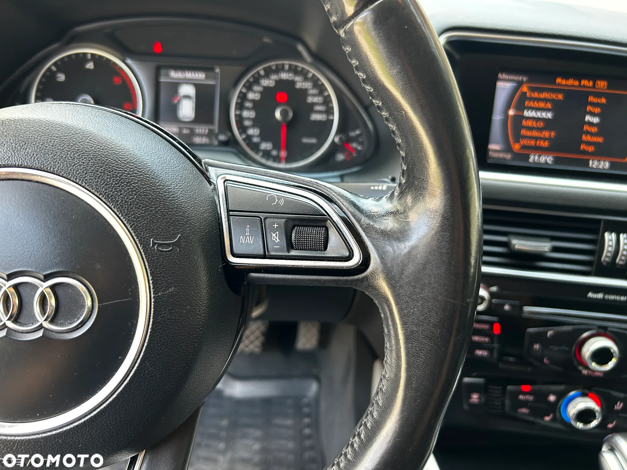 Audi Q5 2.0 TDI quattro S tronic - 25