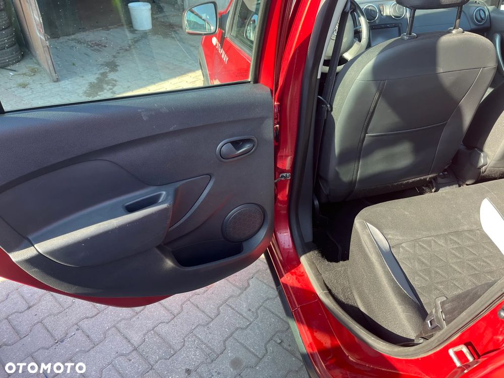 Dacia Sandero - 14