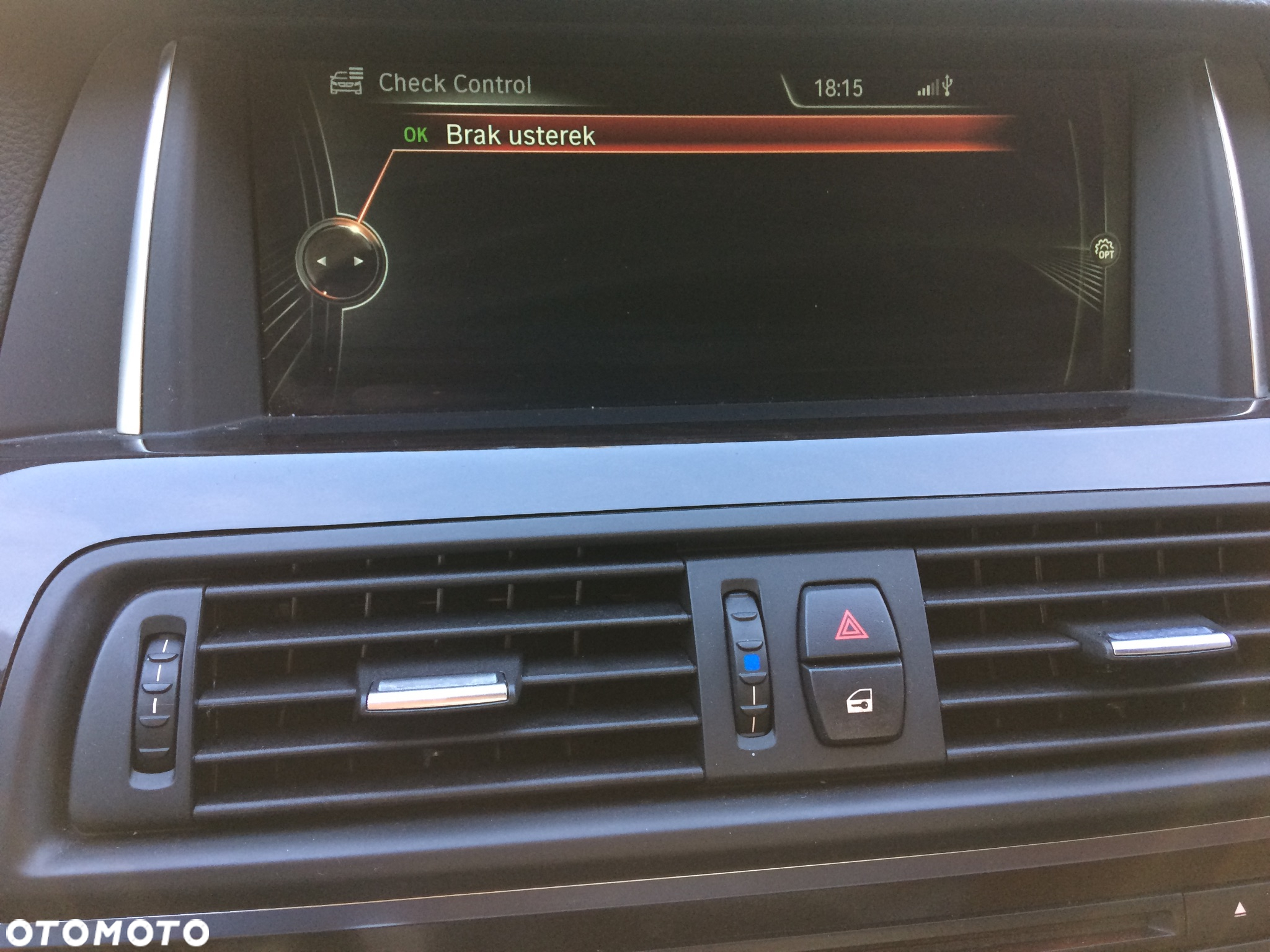 BMW Seria 5 528i xDrive - 27