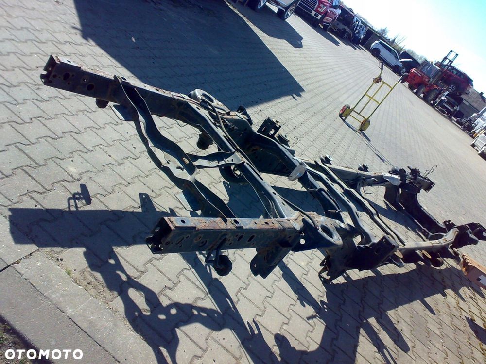 dodge ram 1500 2013-2018 sport quad cab rama idealna - 2