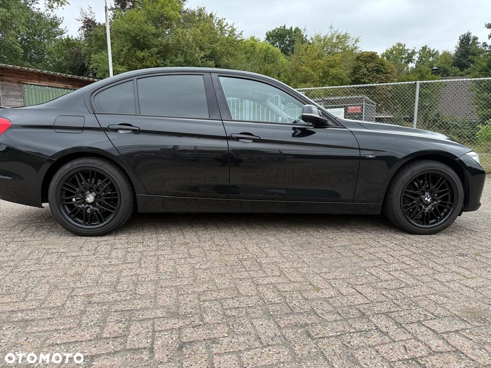 BMW Seria 3 - 15