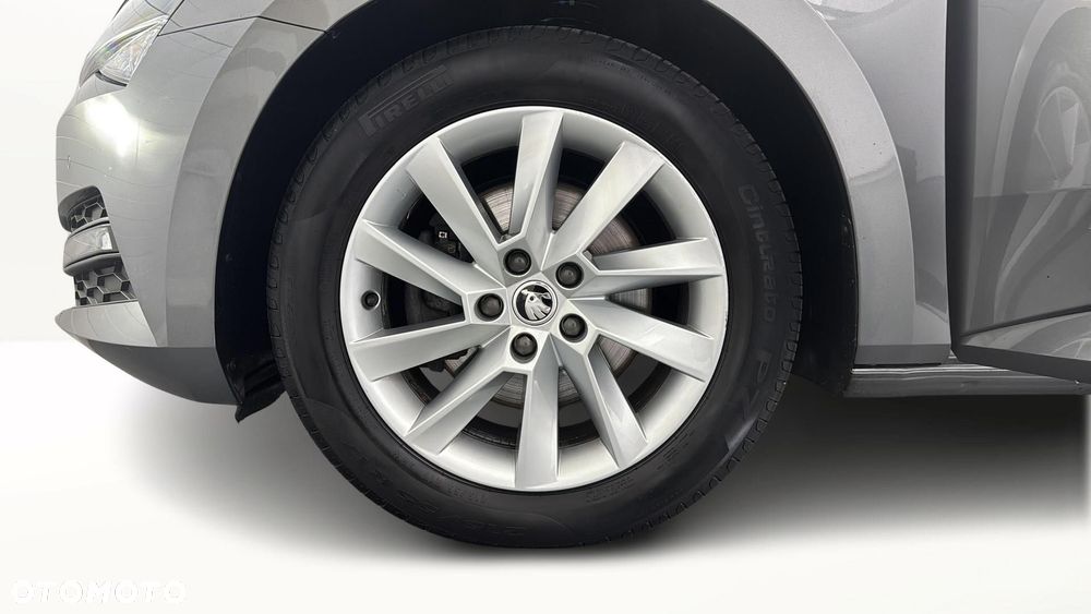Skoda Superb 2.0 TDI SCR Ambition DSG - 20