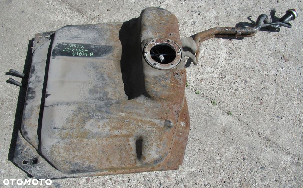 MERCEDES W169 2.0 CDI LIFT BAK ZBIORNIK PALIWA - 1