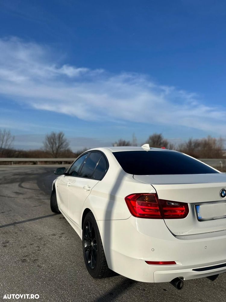 BMW Seria 3 320d - 3