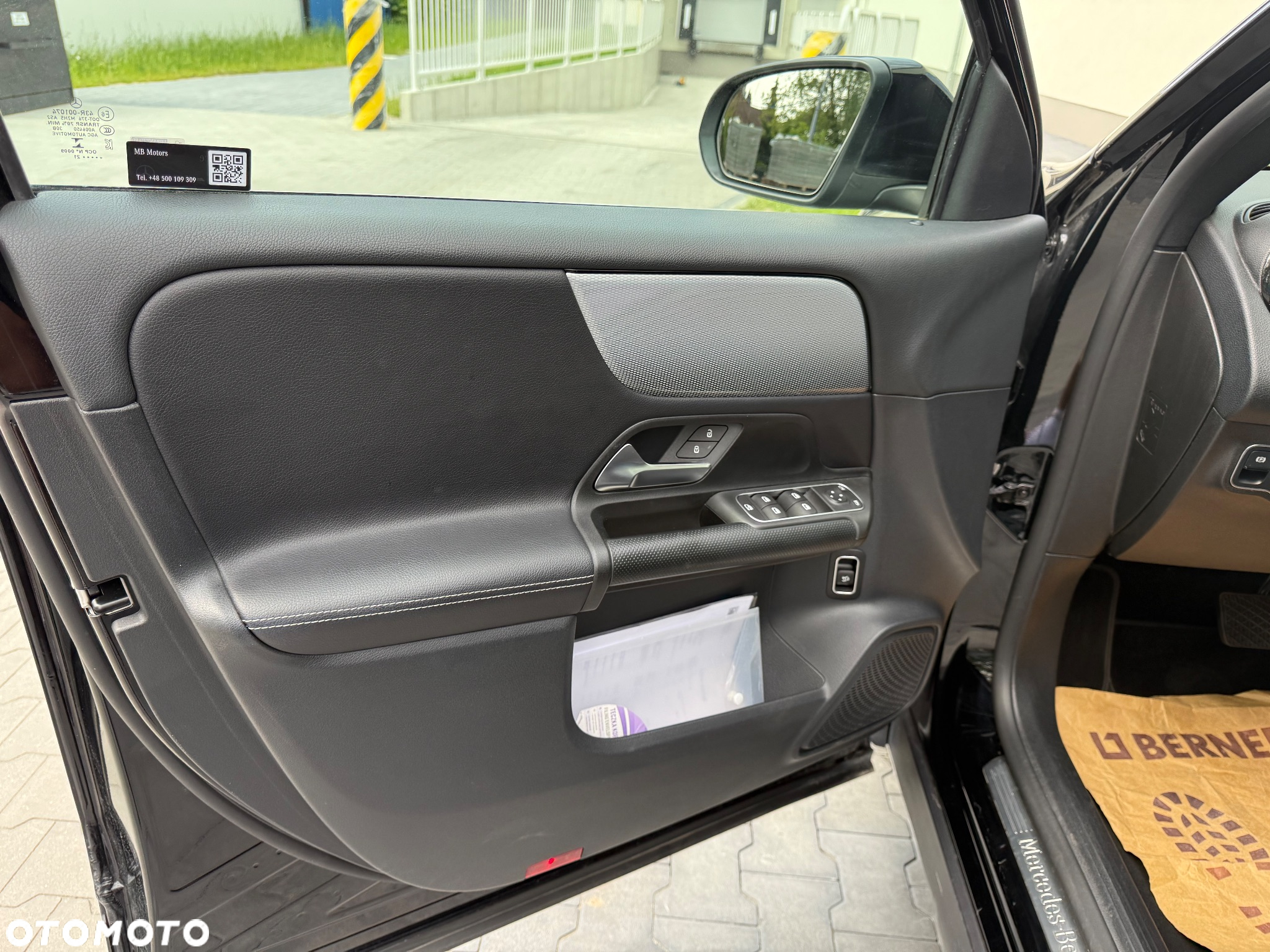 Mercedes-Benz GLB 200 7G-DCT - 15