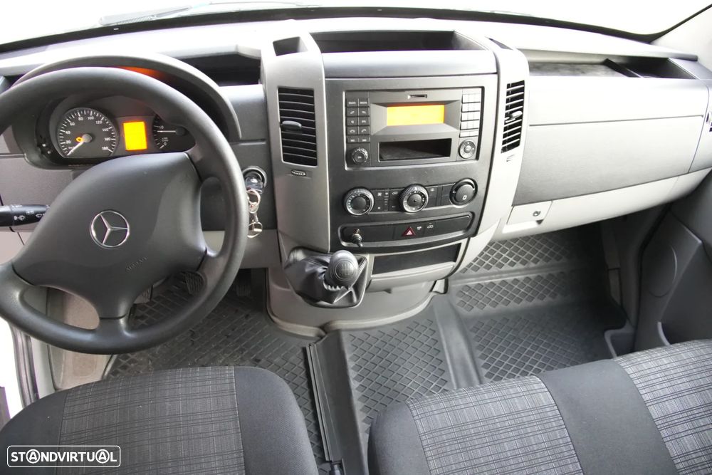 Mercedes-Benz Sprinter 516CDI 163cv Longa - 13