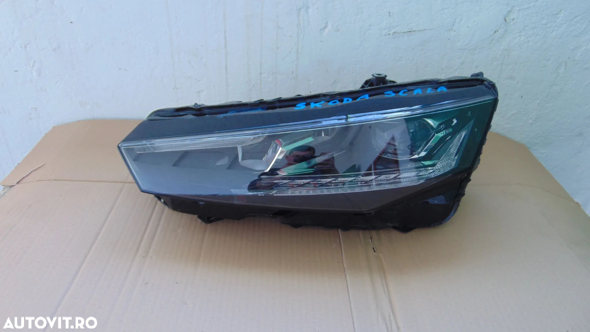 Far stanga full Led Skoda Scala an 2019 COD 655941015A - 1