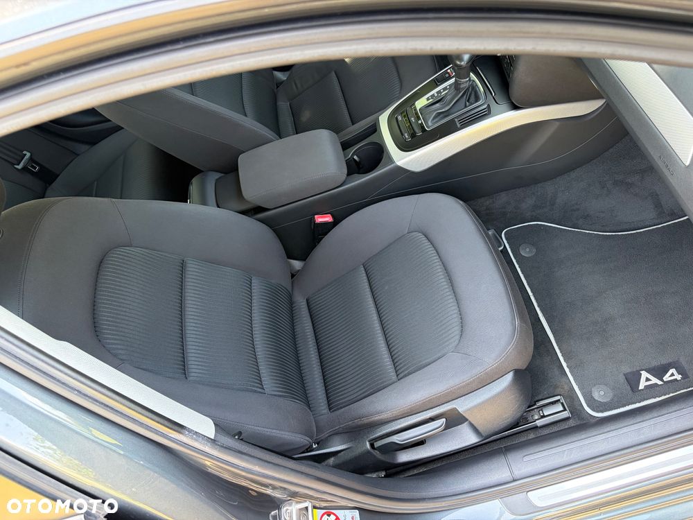 Audi A4 Limousine 2.0 TDI DPF multitronic Ambition - 22