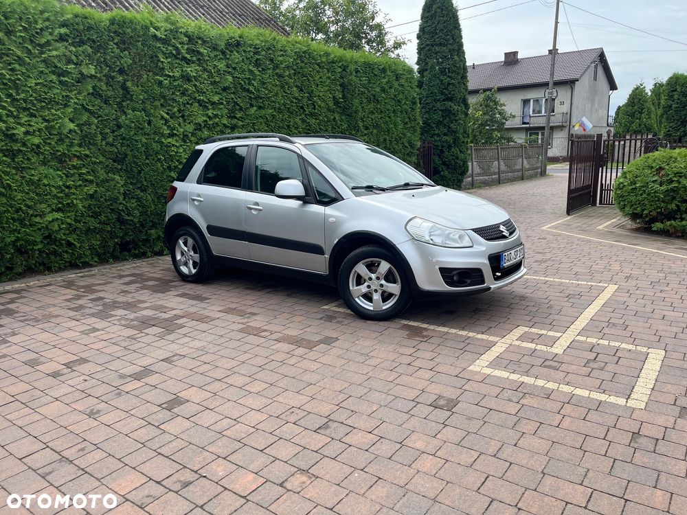 Suzuki SX4 1.6 Comfort Plus - 3