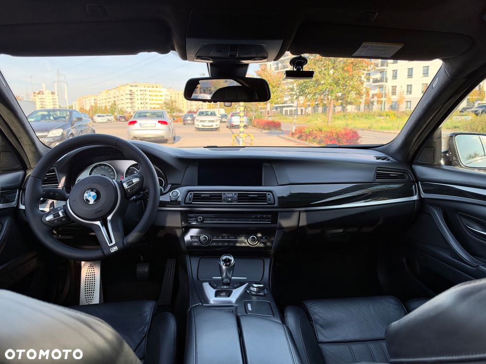 BMW M5 Standard - 16