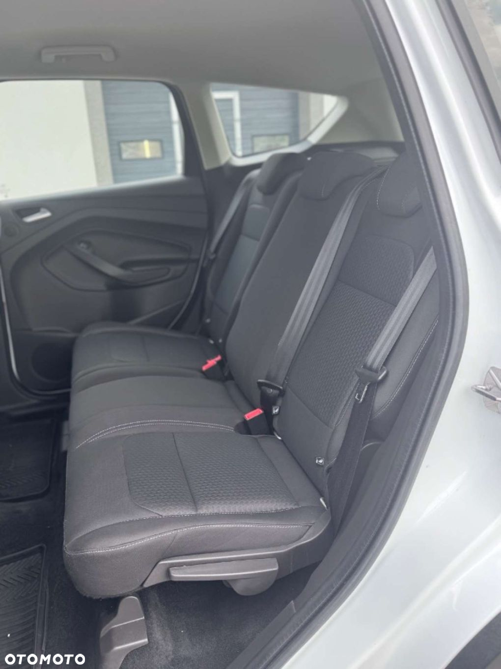 Ford Kuga 1.5 EcoBoost 2x4 Cool & Connect - 35