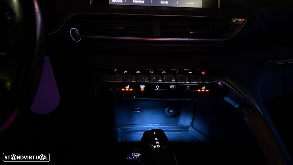 Peugeot 5008 1.5 BlueHDi GT Line J19 EAT8 - 30