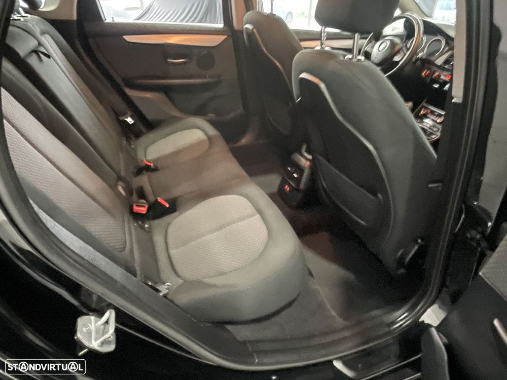 BMW 216 Active Tourer d Advantage - 12