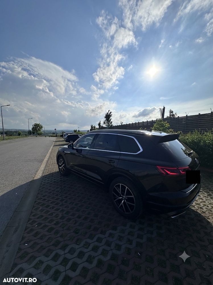 Volkswagen Touareg V6 TDI R-Style - 6