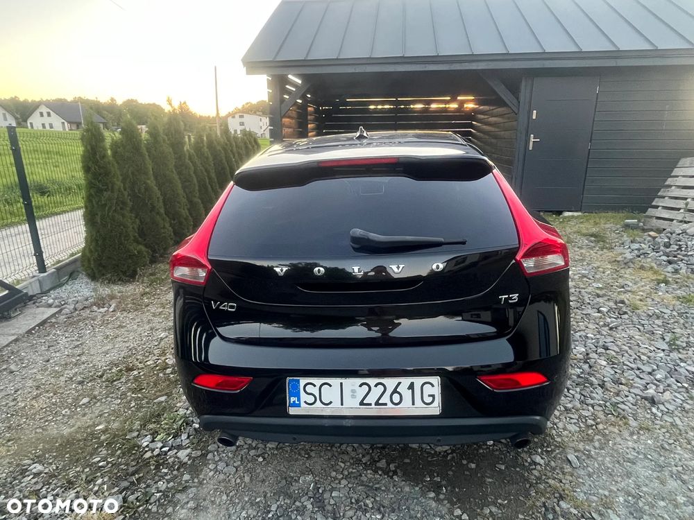 Volvo V40 T3 Momentum - 5