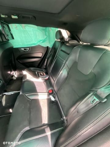Volvo XC 60 T5 AWD Geartronic RDesign - 6