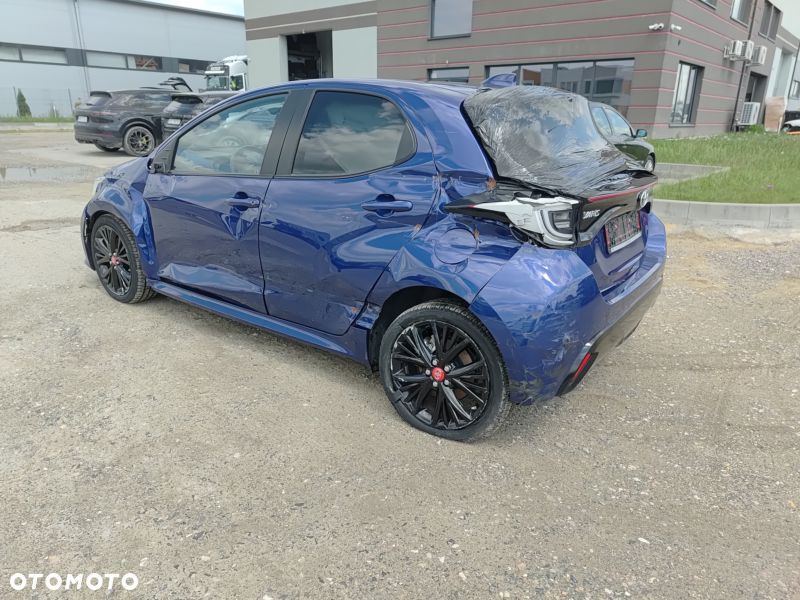 Toyota Yaris - 17