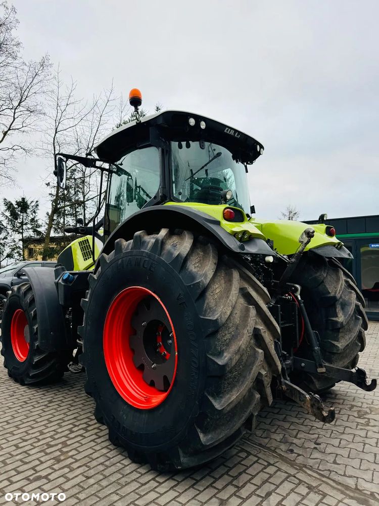 Claas Axion 850 - 12