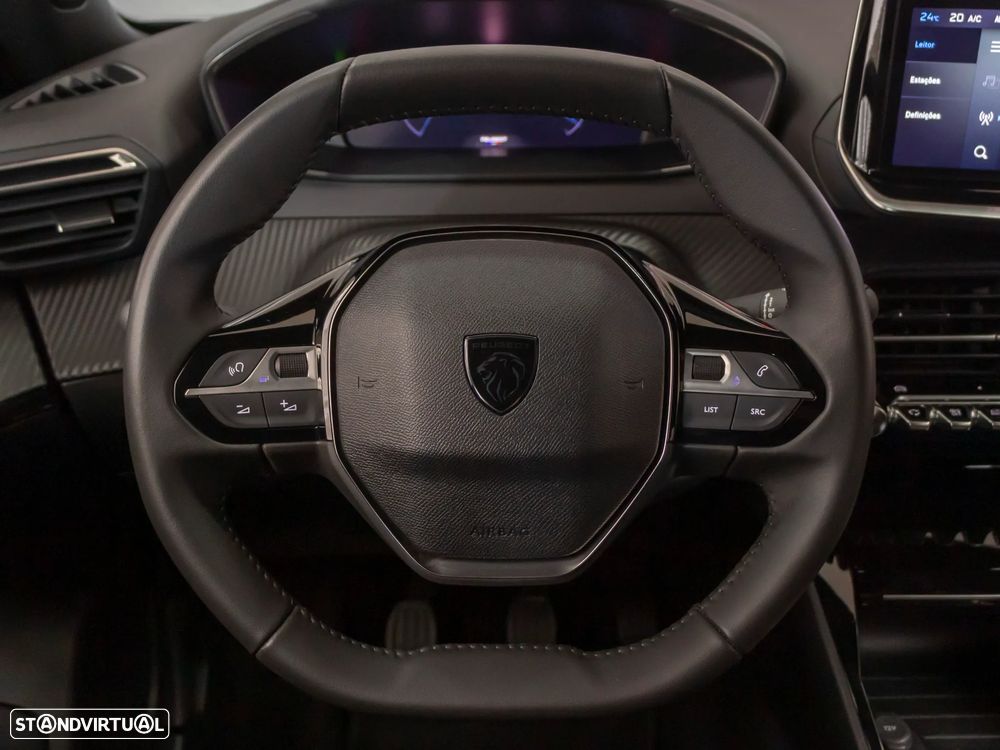 Peugeot 2008 1.2 PureTech Allure - 23