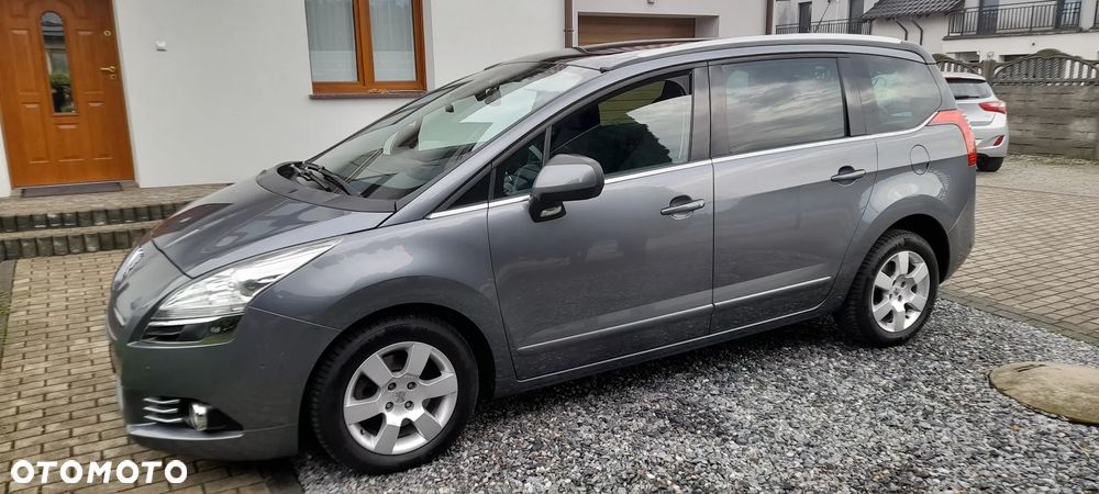 Peugeot 5008 HDI FAP 150 Premium - 9