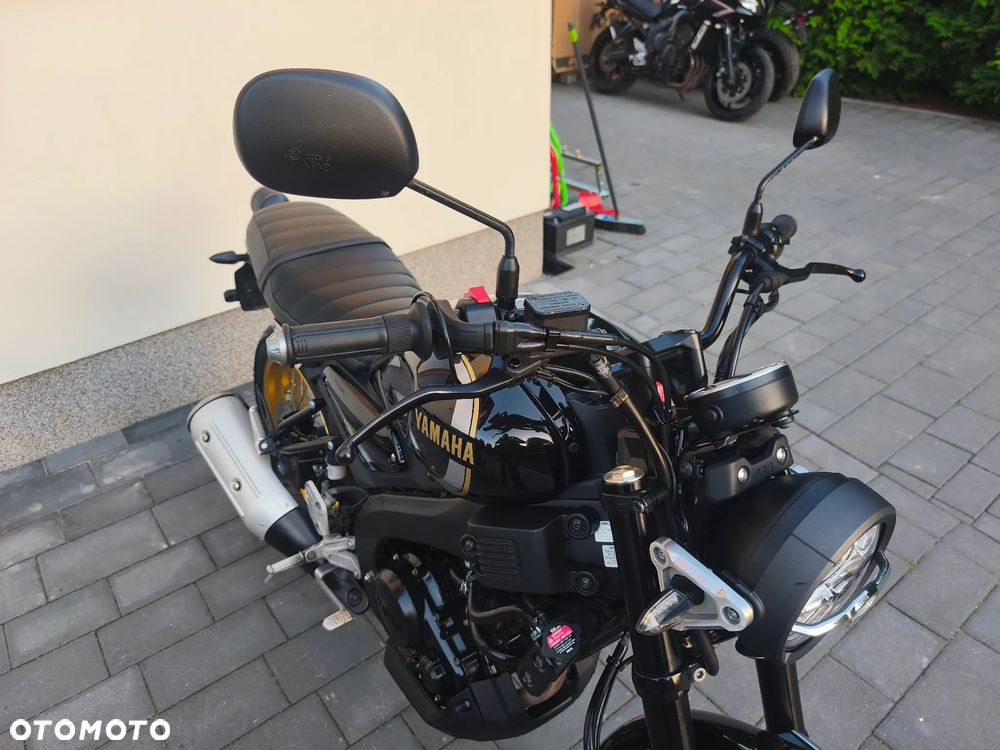 Yamaha XSR - 9
