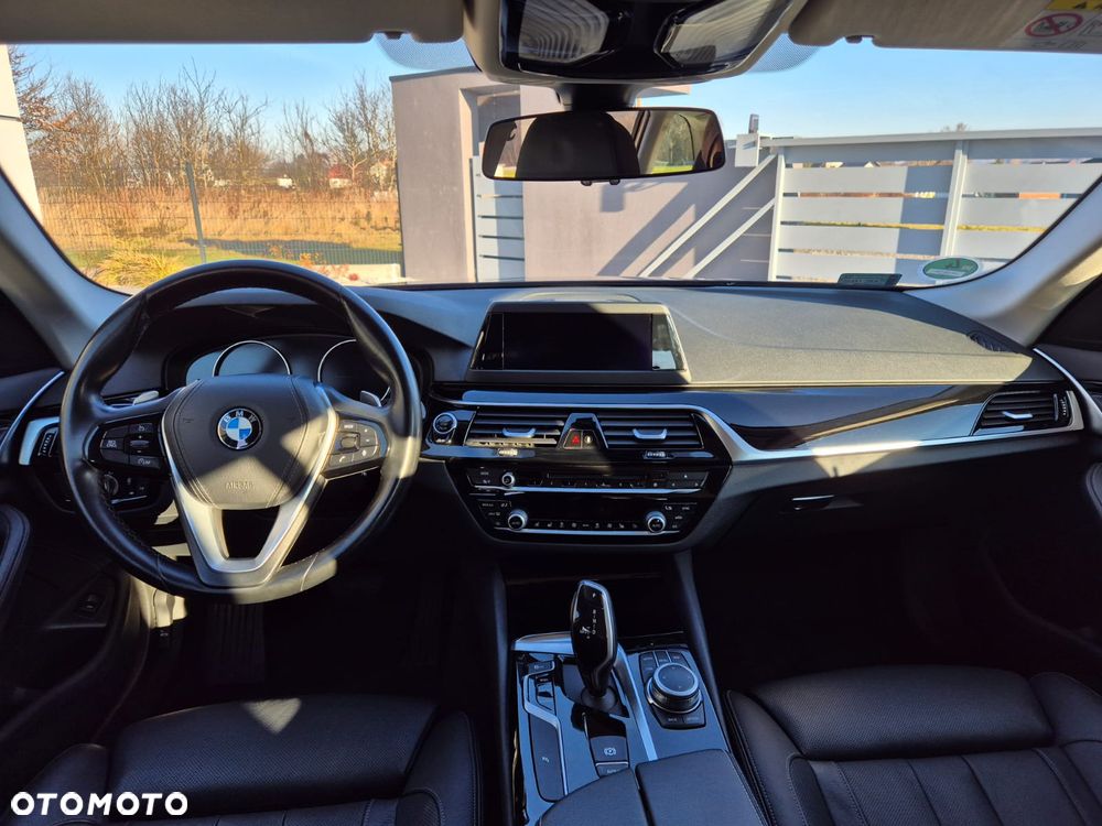 BMW Seria 5 520d xDrive Sport Line - 8