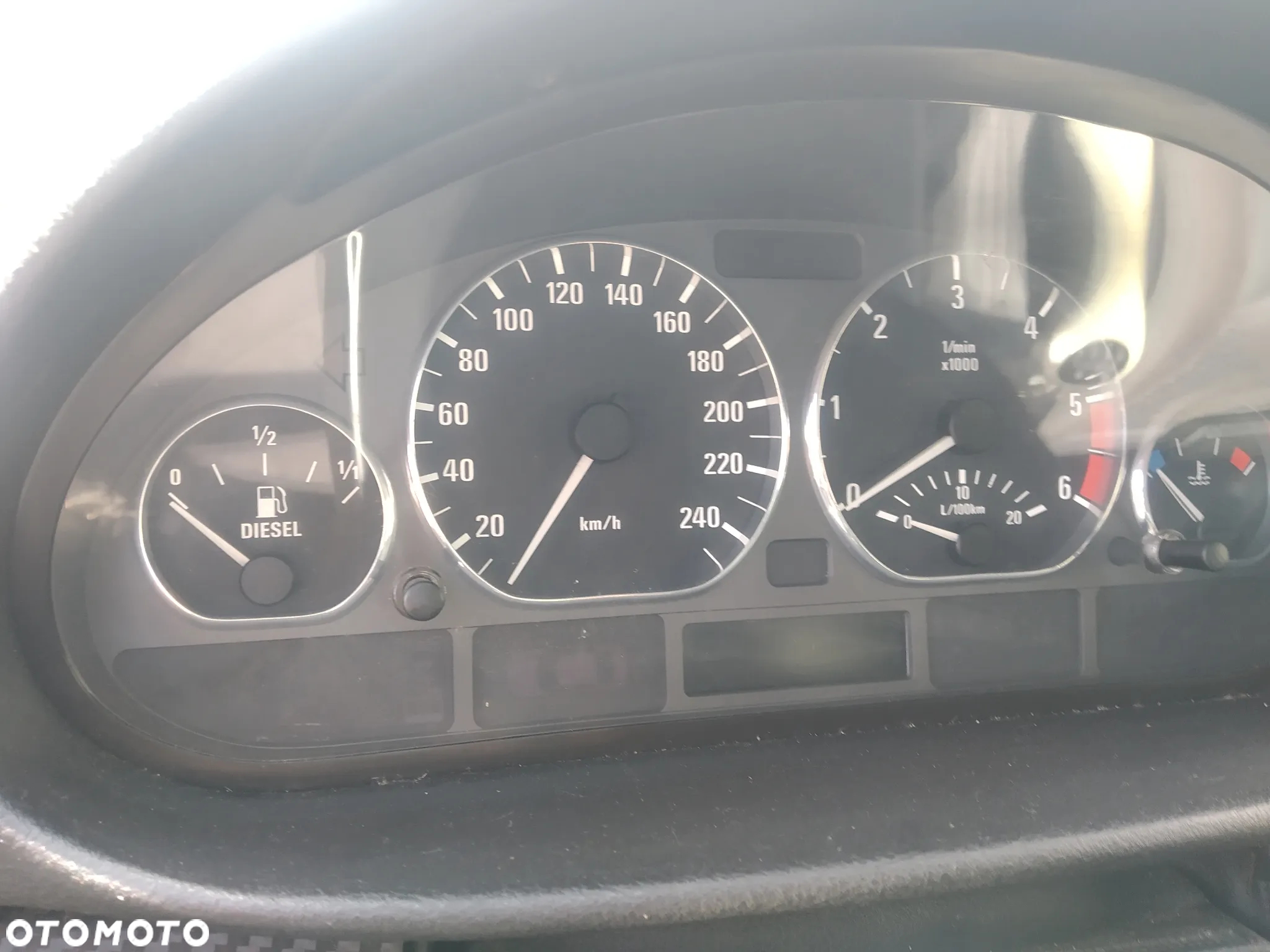 BMW E46 LIFT 320D M47D20 01-05 - ALTERNATOR - 19