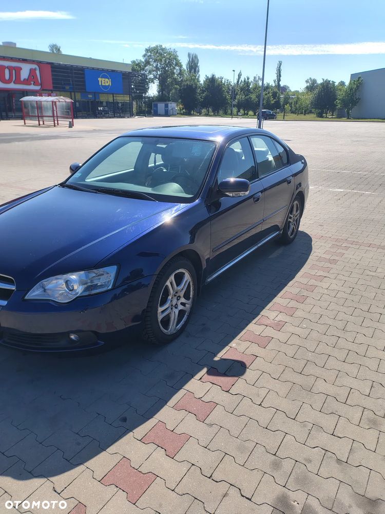 Subaru Legacy 3.0 H6 - 1