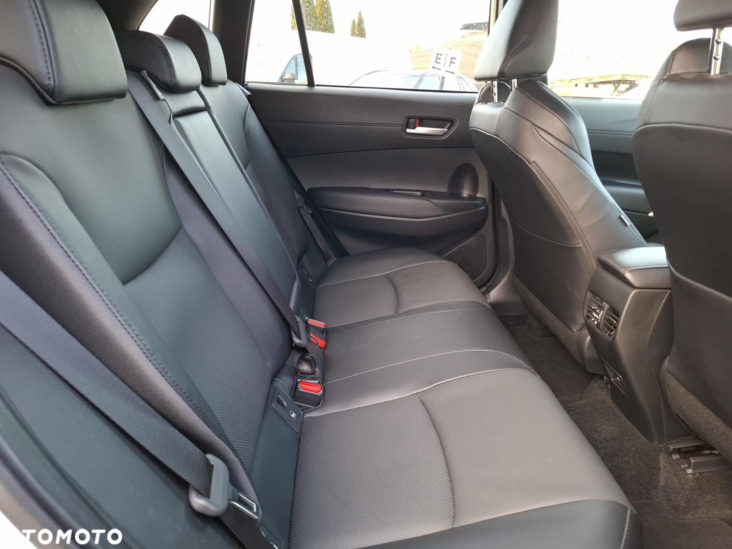 Toyota Corolla Cross - 8