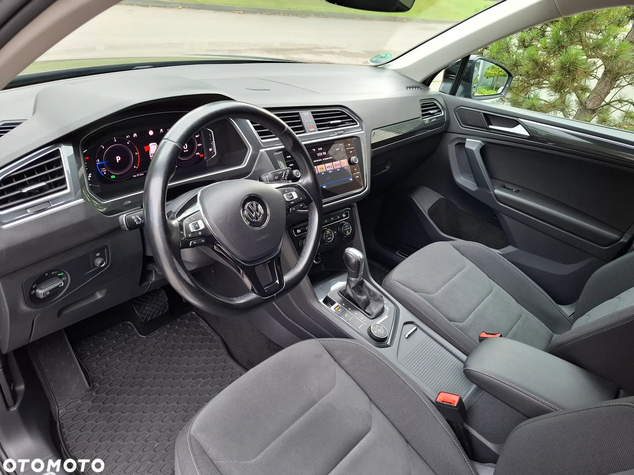 Volkswagen Tiguan 2.0 TDI SCR 4MOTION DSG Highline - 26