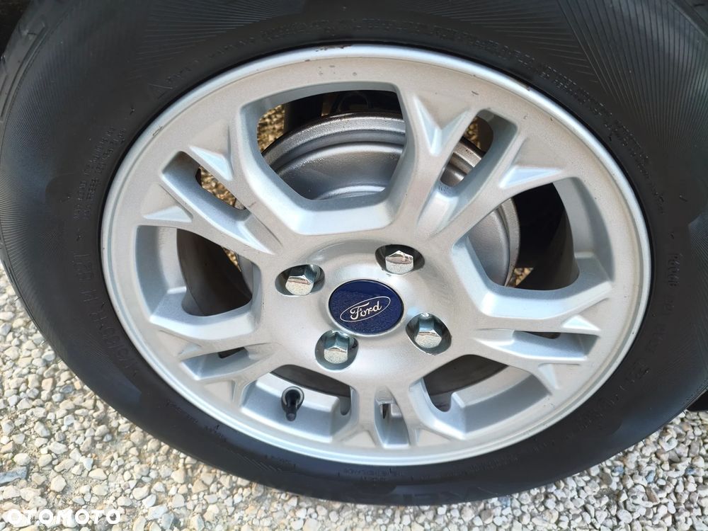 Ford Fiesta 1.6 TDCi DPF Titanium - 30