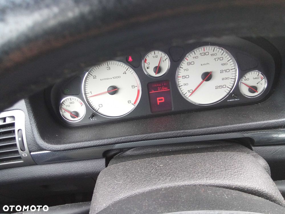 Peugeot 407 - 6