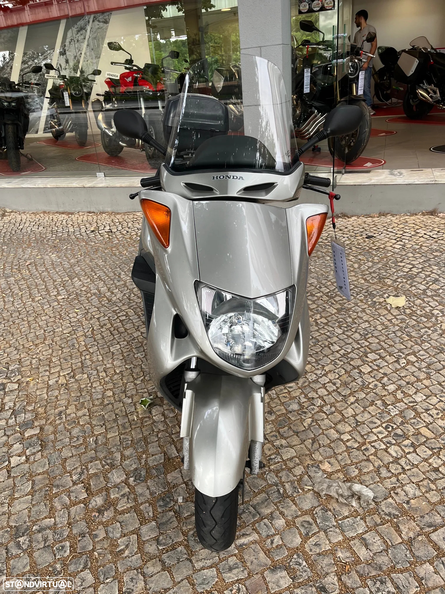 Honda FES PHANTEON 125 - 2