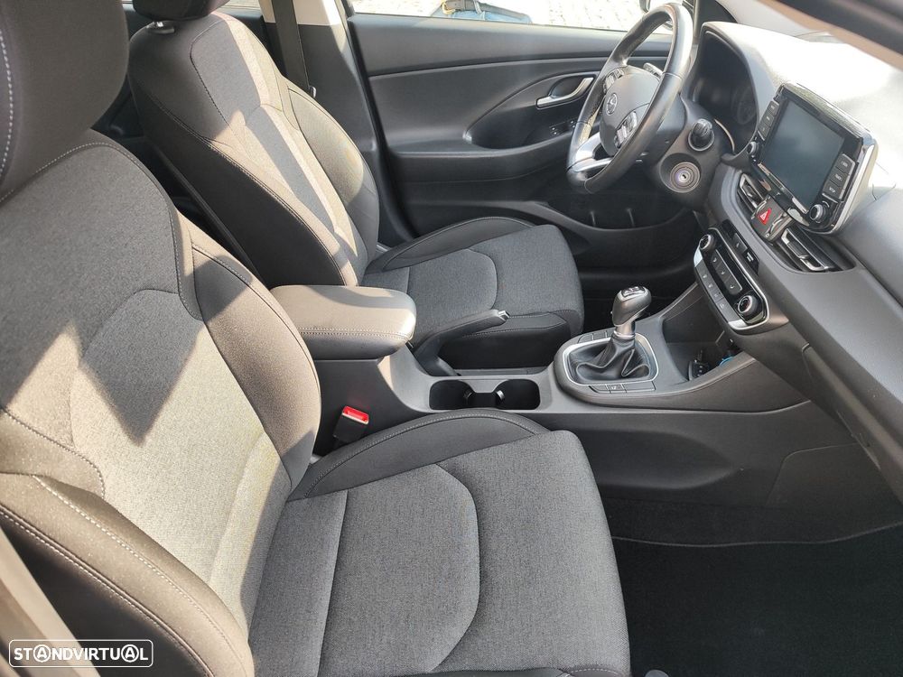 Hyundai i30 1.6 CRDI STyle - 13