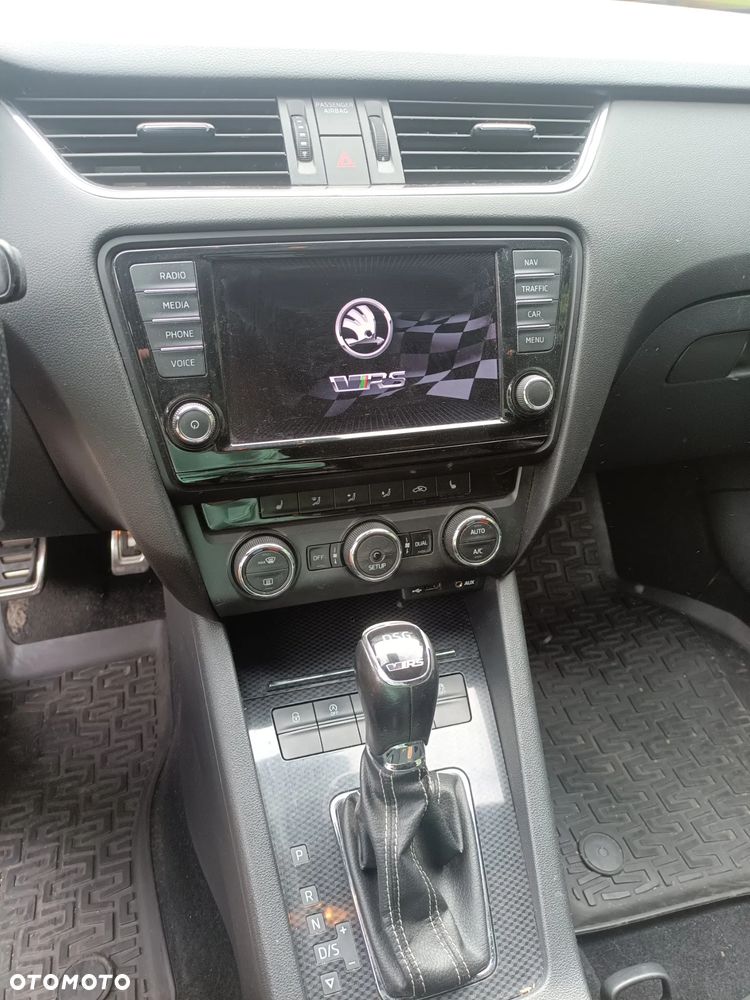 Skoda Octavia 2.0 TDI RS DSG - 11