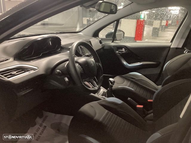 Peugeot 208 1.6 e-HDi Allure - 4