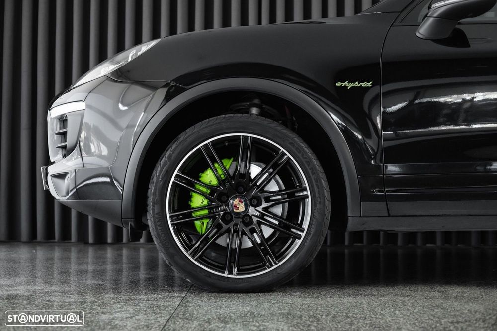 Porsche Cayenne S E-Hybrid - 8