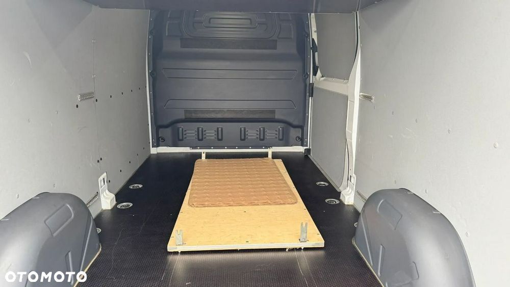 Mercedes-Benz Sprinter - 26