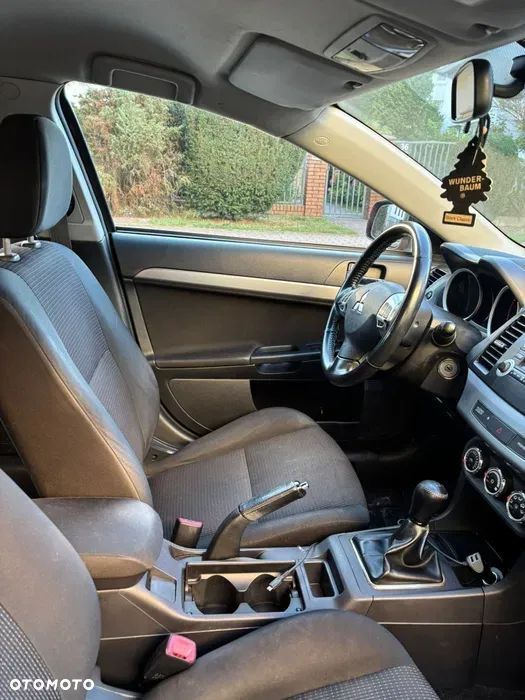 Mitsubishi Lancer 1.8 Intense - 3