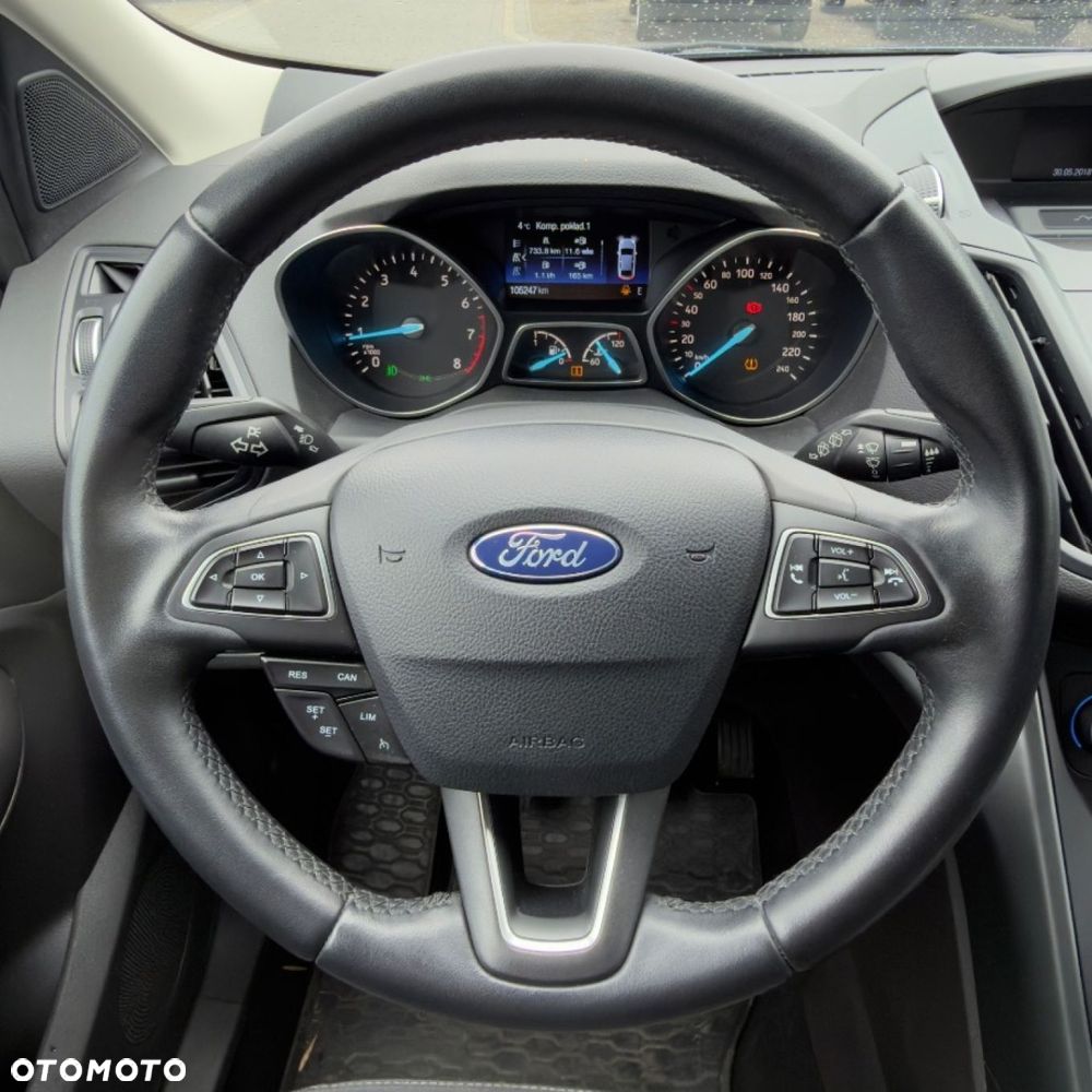 Ford Kuga - 25