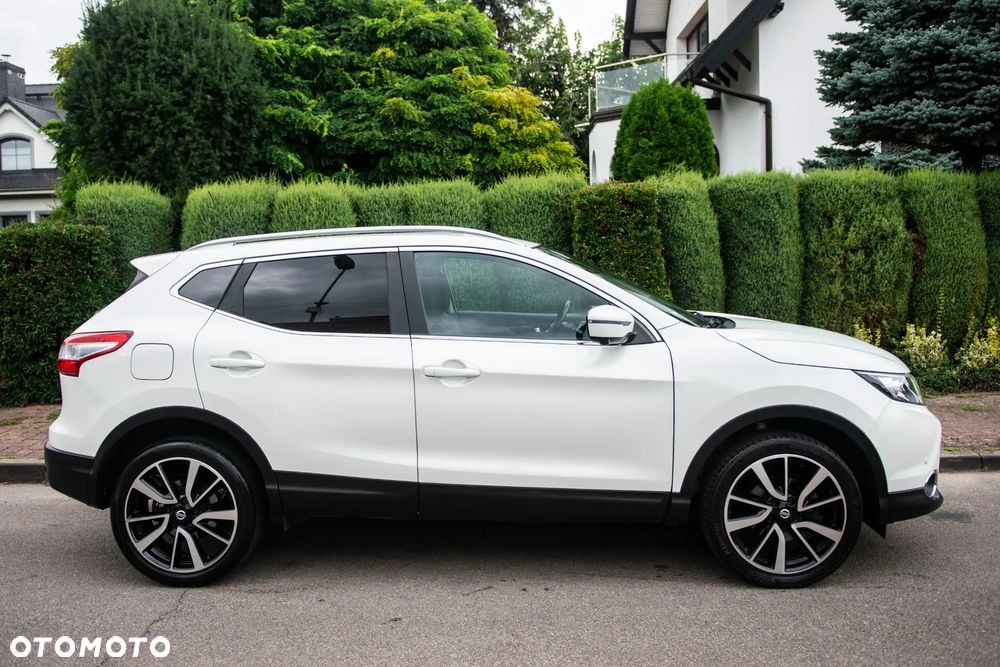 Nissan Qashqai 1.6 DIG-T Tekna - 4
