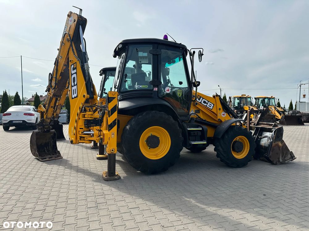 JCB 3CX CONTRACTOR JOYSTICK 110KM/3780mtg/R.2018 - 26