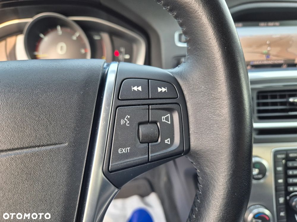 Volvo S60 D2 Momentum - 31