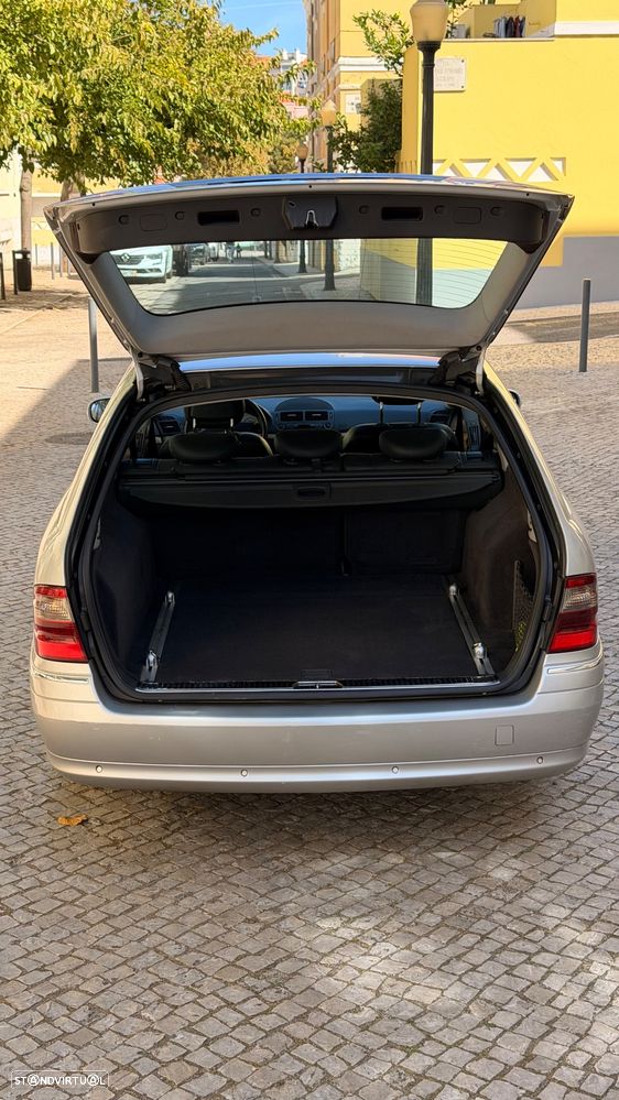Mercedes-Benz E 270 - 36