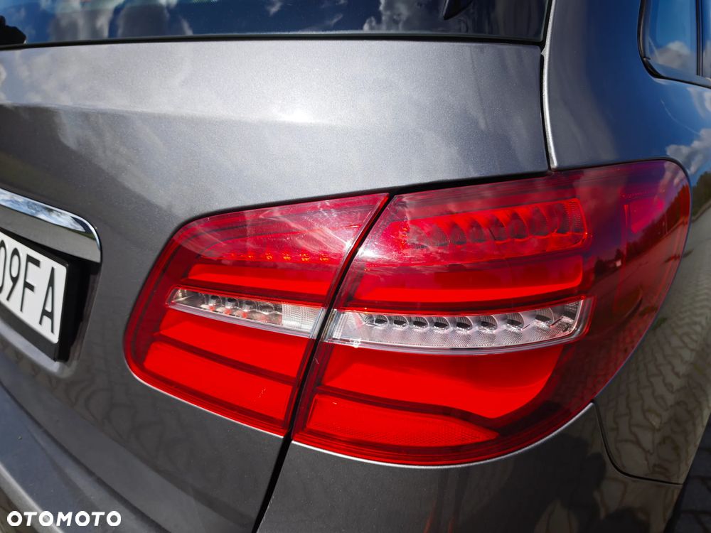 Mercedes-Benz Klasa B 180 BlueEFFICIENCY Edition - 14
