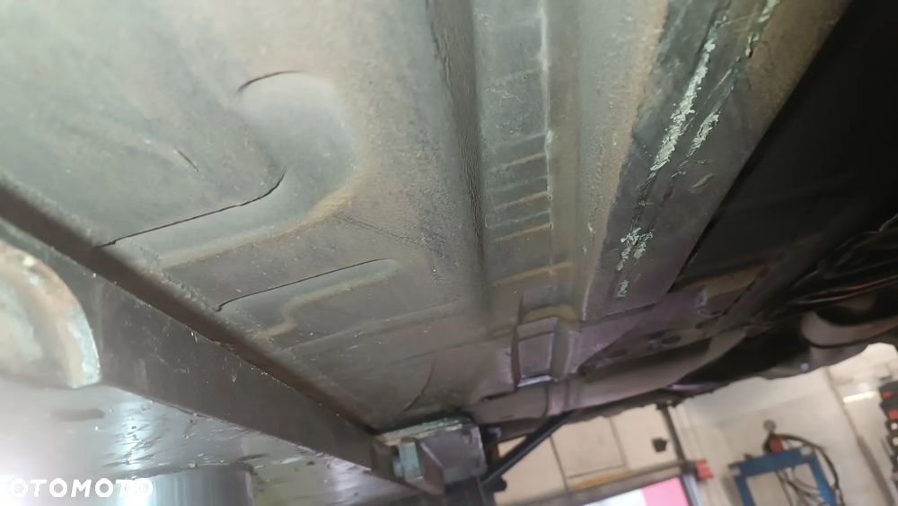 BMW Seria 3 320i - 39