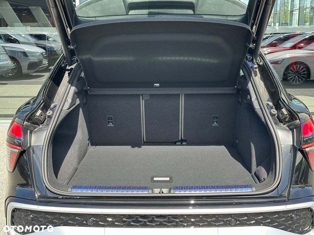 Audi Q3 Sportback - 10